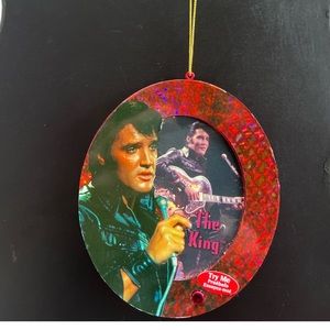 Vintage Elvis Presley Musical Ornament Plays Suspicious Minds comes with Box